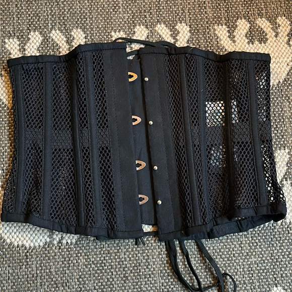 Orchard Corset 305 Modern Curve Standard Mesh Corset. Size 26 - Picture 1 of 9